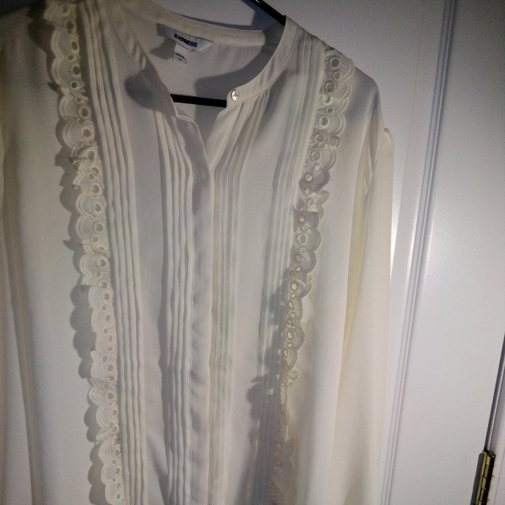 Extremely Classy Button Up ..